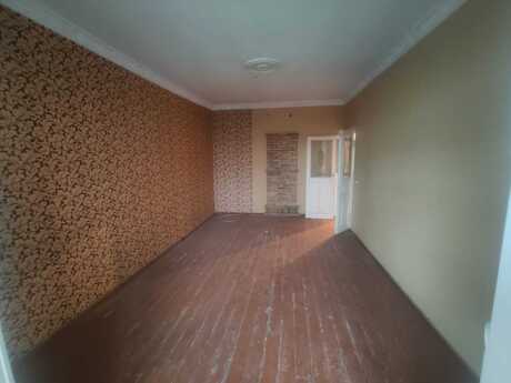 3 otaqlı köhnə tikili - İnşaatçılar m. - 80 m²