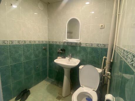 2 otaqlı köhnə tikili - Neftçilər m. - 50 m²