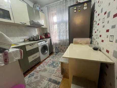 3 otaqlı köhnə tikili - Sahil q. - 64 m²