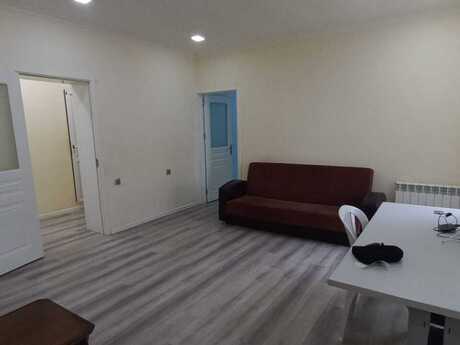 3 otaqlı köhnə tikili - 28 May m. - 80 m²
