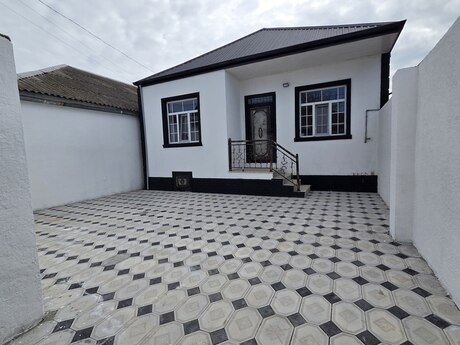 3 otaqlı həyət evi/bağ evi - Ramana q. - 63 m²