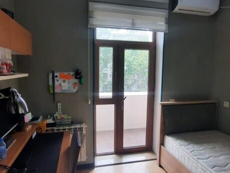 3 otaqlı köhnə tikili - Nizami m. - 86 m²