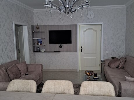 4 otaqlı köhnə tikili - Badamdar q. - 110 m²