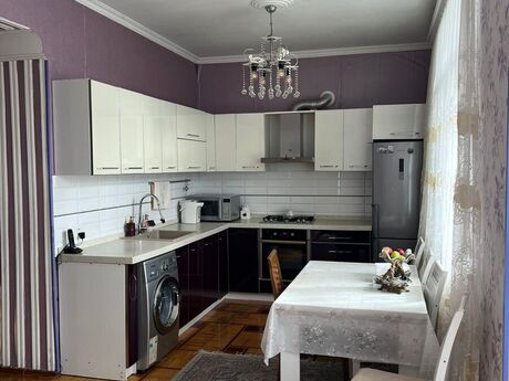 3 otaqlı köhnə tikili - 28 May m. - 84 m²