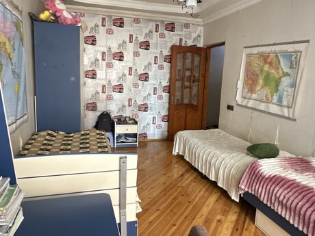 4 otaqlı köhnə tikili - İnşaatçılar m. - 120 m²