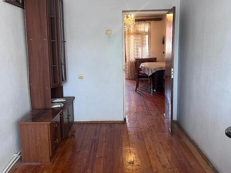 3 otaqlı köhnə tikili - Neftçilər m. - 65 m²