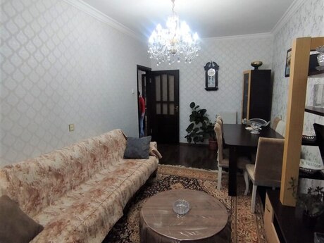3 otaqlı köhnə tikili - Yeni Günəşli q. - 75 m²