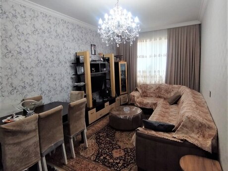 3 otaqlı köhnə tikili - Yeni Günəşli q. - 75 m²