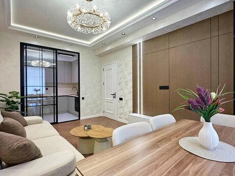 3-комн. новостройка - Наримановский  р. - 91 м²