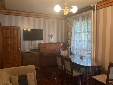 3 otaqlı köhnə tikili - Avtovağzal m. - 65 m²