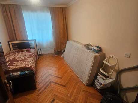 2 otaqlı köhnə tikili - İnşaatçılar m. - 50 m²