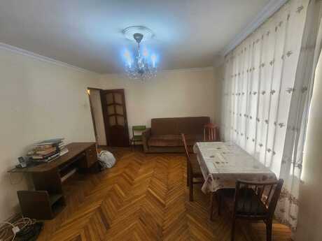 2 otaqlı köhnə tikili - İnşaatçılar m. - 50 m²