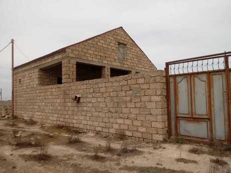 3 otaqlı həyət evi/bağ evi - Türkan q. - 55 m²
