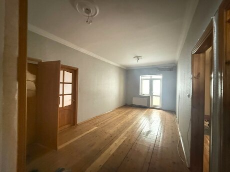 4 otaqlı köhnə tikili - Xalqlar Dostluğu m. - 100 m²