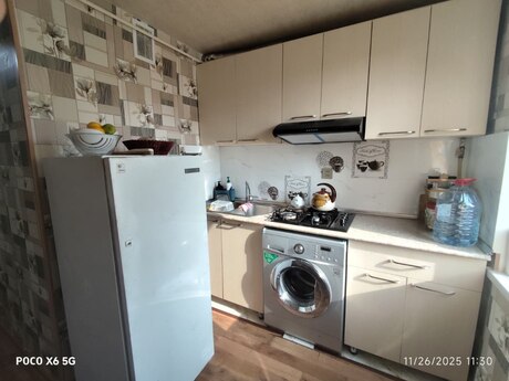 1 otaqlı köhnə tikili - Neftçilər m. - 40 m²
