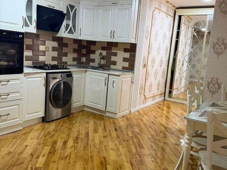 3-комн. новостройка - м. Ази Асланов - 100 м²