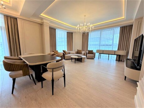 4 otaqlı yeni tikili - Ağ şəhər q. - 220 m²
