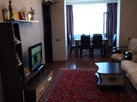 3 otaqlı köhnə tikili - Binəqədi r. - 75 m²