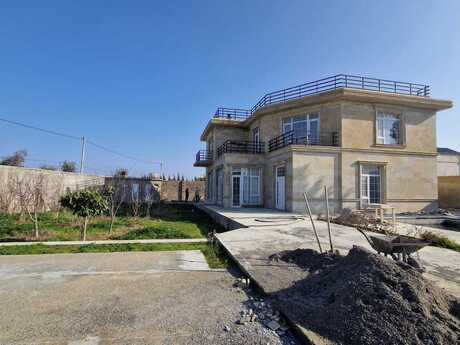 6 otaqlı həyət evi/bağ evi - Mərdəkan q. - 400 m²