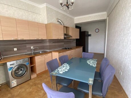 1 otaqlı köhnə tikili - Elmlər Akademiyası m. - 50 m²