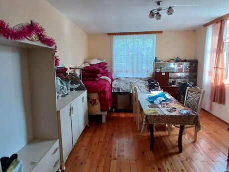 4 otaqlı həyət evi/bağ evi - Şamaxı - 130 m²