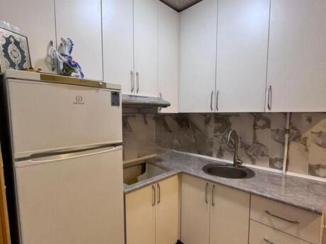 3 otaqlı köhnə tikili - Əhmədli m. - 65 m²