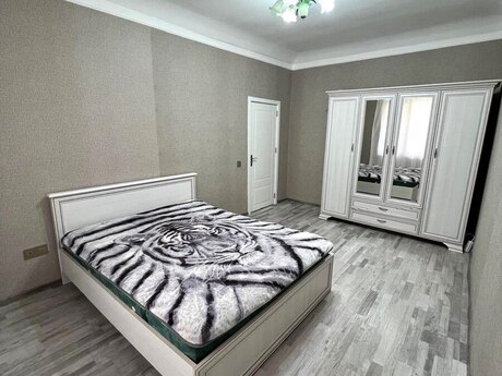 3 otaqlı köhnə tikili - Nəriman Nərimanov m. - 70 m²