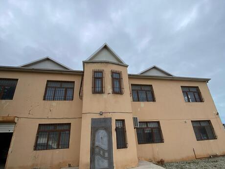 10-комн. дом/дача - пос. Нардаран - 400 м²
