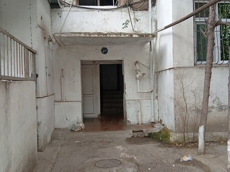 1 otaqlı köhnə tikili - Elmlər Akademiyası m. - 50 m²