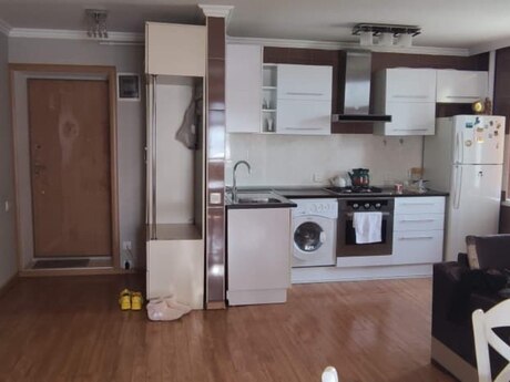2 otaqlı köhnə tikili - Neftçilər m. - 45 m²