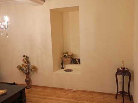 2 otaqlı köhnə tikili - Nəriman Nərimanov m. - 52 m²