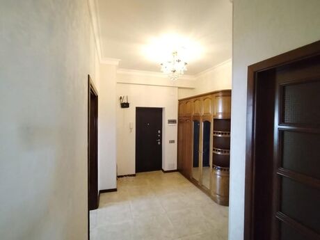 Объявление №6089469 - Баку, м. Элмляр Академиясы, 3-комн., 145 м², 11/17 этаж