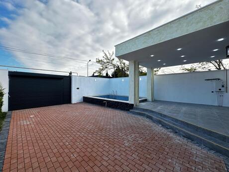 4 otaqlı həyət evi/bağ evi - Mərdəkan q. - 140 m²