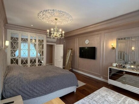 4 otaqlı yeni tikili - Şah İsmayıl Xətai m. - 211 m²