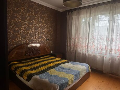 5 otaqlı həyət evi/bağ evi - Pirşağı q. - 220 m²