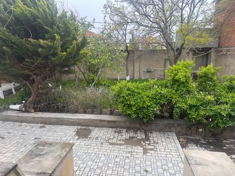 5 otaqlı həyət evi/bağ evi - Pirşağı q. - 220 m²