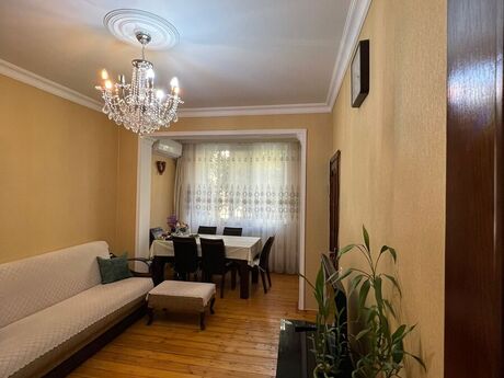 3 otaqlı köhnə tikili - Gənclik m. - 70 m²