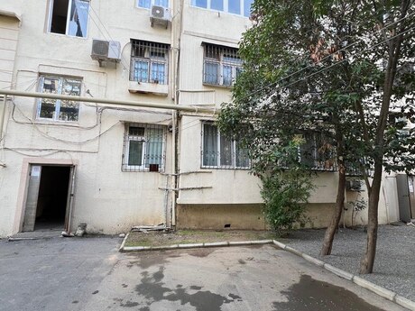 3 otaqlı köhnə tikili - Gənclik m. - 70 m²