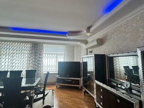 4 otaqlı yeni tikili - Nizami m. - 198 m²