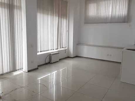 Obyekt - Xalqlar Dostluğu m. - 150 m²