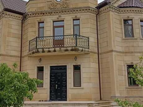 10 otaqlı həyət evi/bağ evi - İsmayıllı - 200 m²