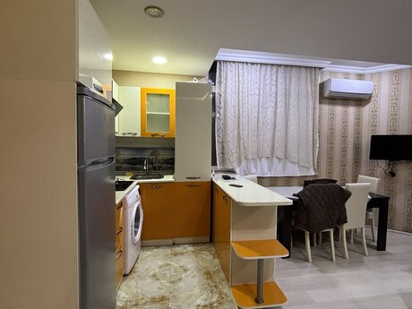 3 otaqlı köhnə tikili - Həzi Aslanov m. - 70 m²