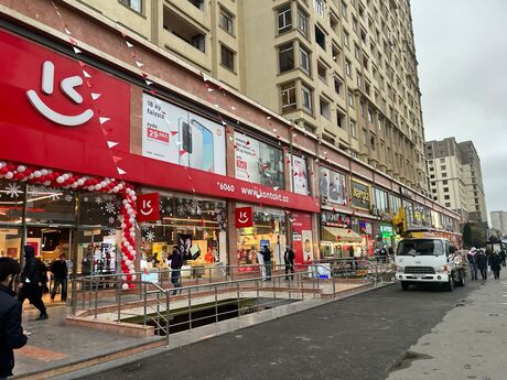Obyekt - İnşaatçılar m. - 90 m²