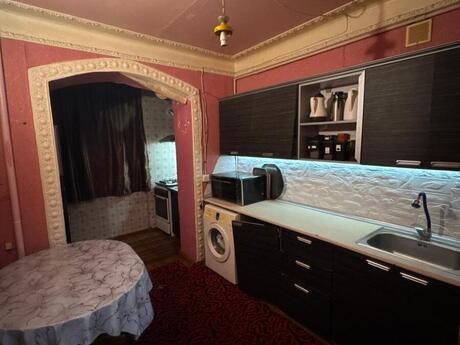 3 otaqlı köhnə tikili - Xalqlar Dostluğu m. - 95 m²
