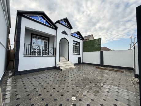 4 otaqlı həyət evi/bağ evi - Zabrat q. - 120 m²