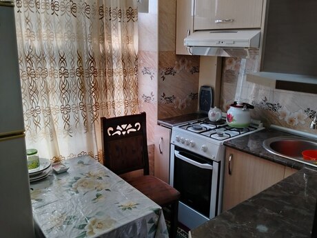 2 otaqlı köhnə tikili - Bayıl q. - 50 m²