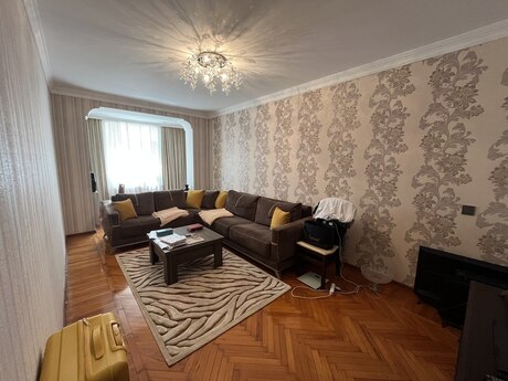3 otaqlı köhnə tikili - Həzi Aslanov m. - 80 m²