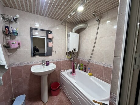 3 otaqlı köhnə tikili - Həzi Aslanov m. - 80 m²