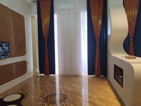 2 otaqlı köhnə tikili - Sahil m. - 70 m²
