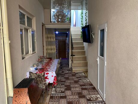 5 otaqlı həyət evi/bağ evi - NZS q. - 160 m²